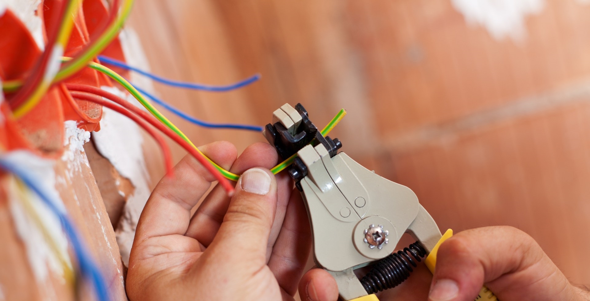 Electricians testimonials Caterham